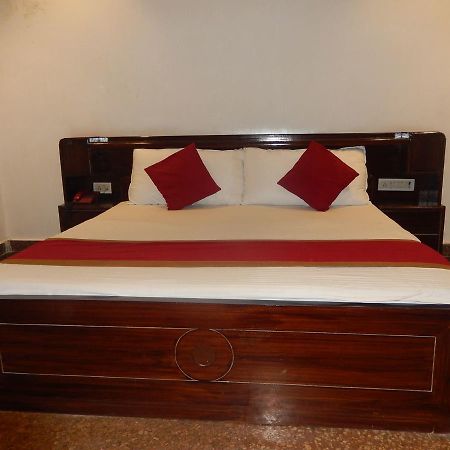White House Tourist Lodge New Delhi Eksteriør billede